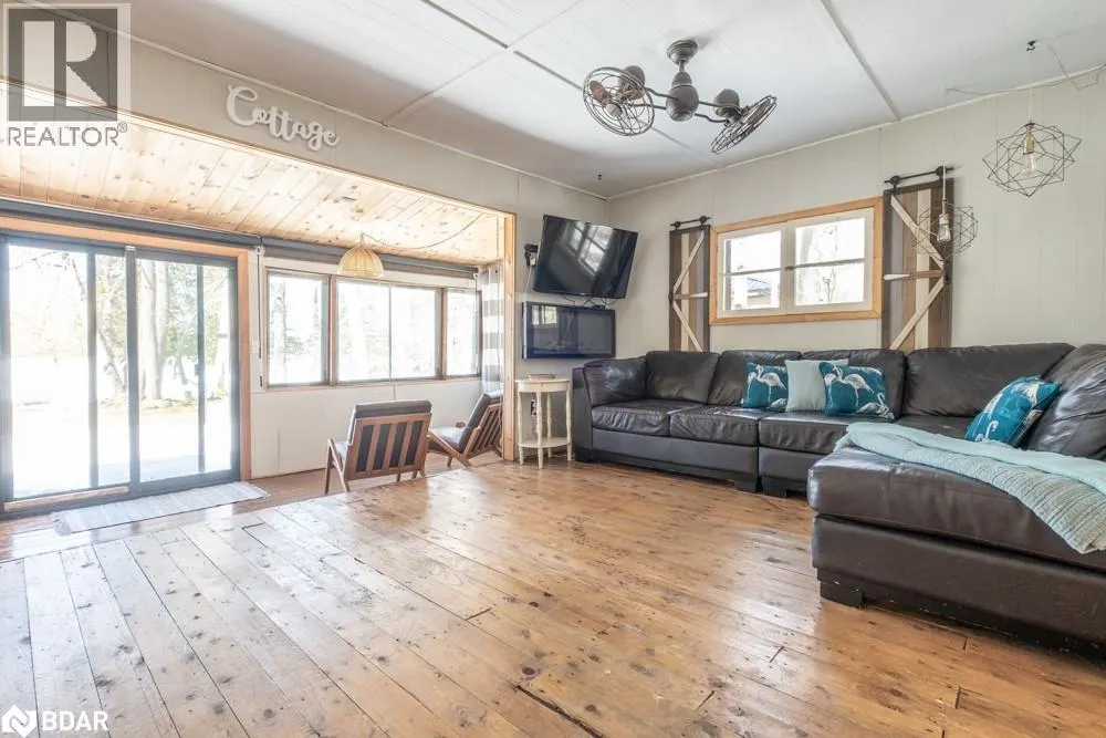 43 GATEWOOD Road