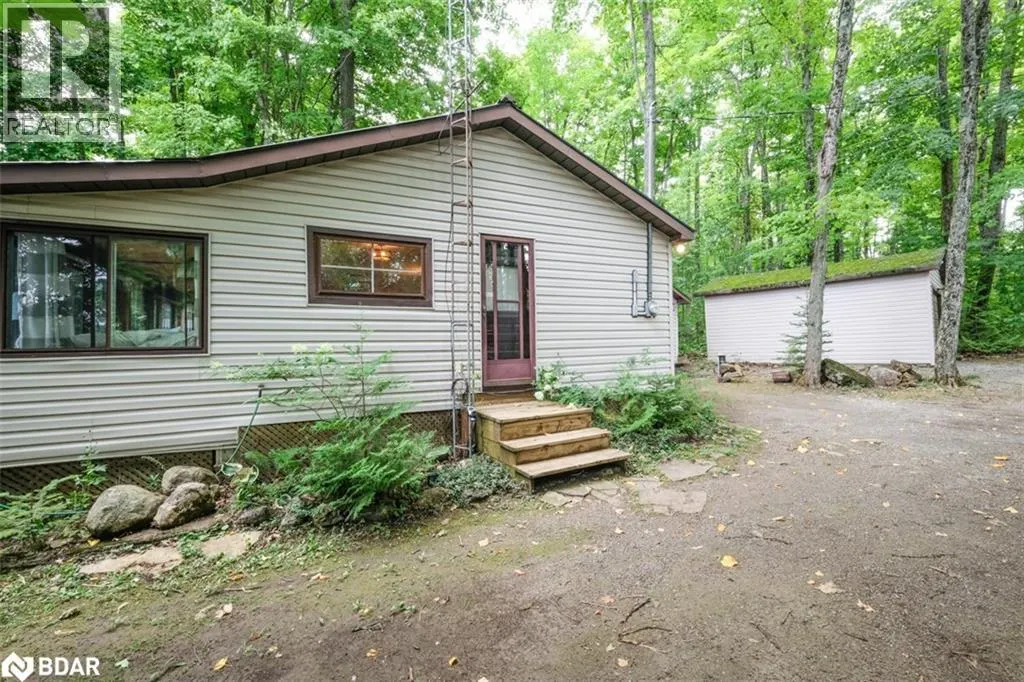 43 GATEWOOD Road