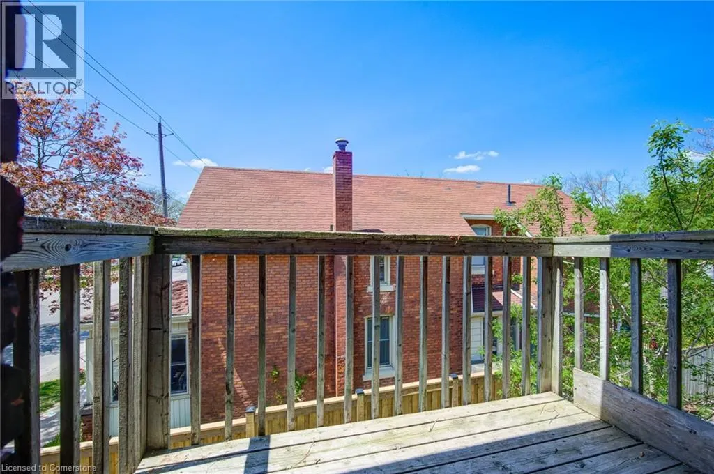 200 PARK Avenue Unit# Upper, #Upper