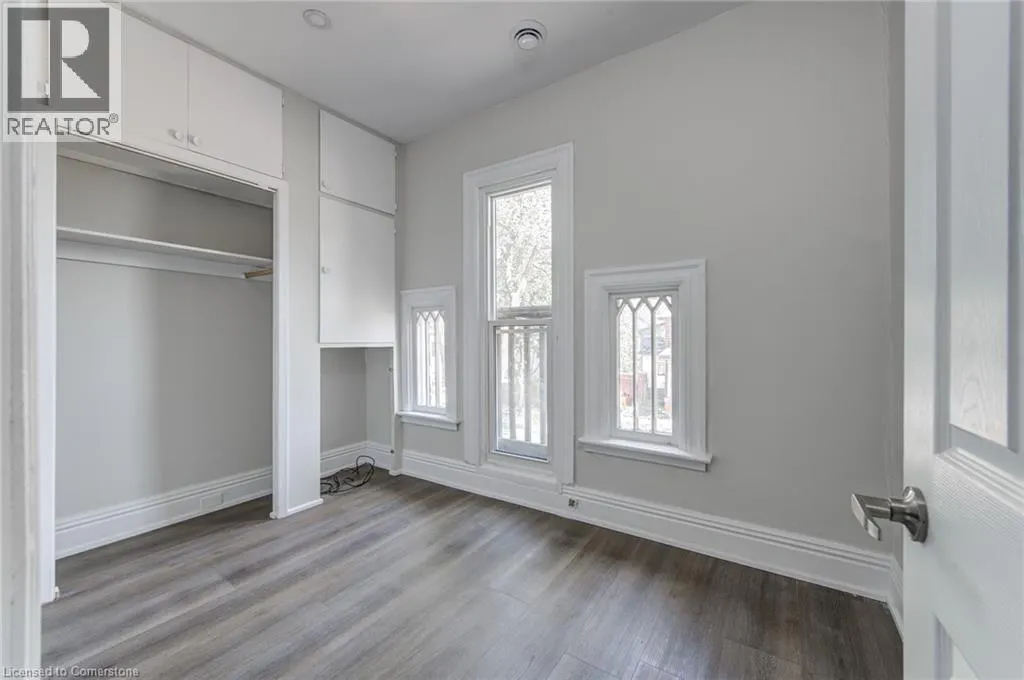 200 PARK Avenue Unit# Upper, #Upper