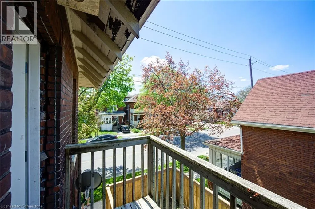 200 PARK Avenue Unit# Upper, #Upper