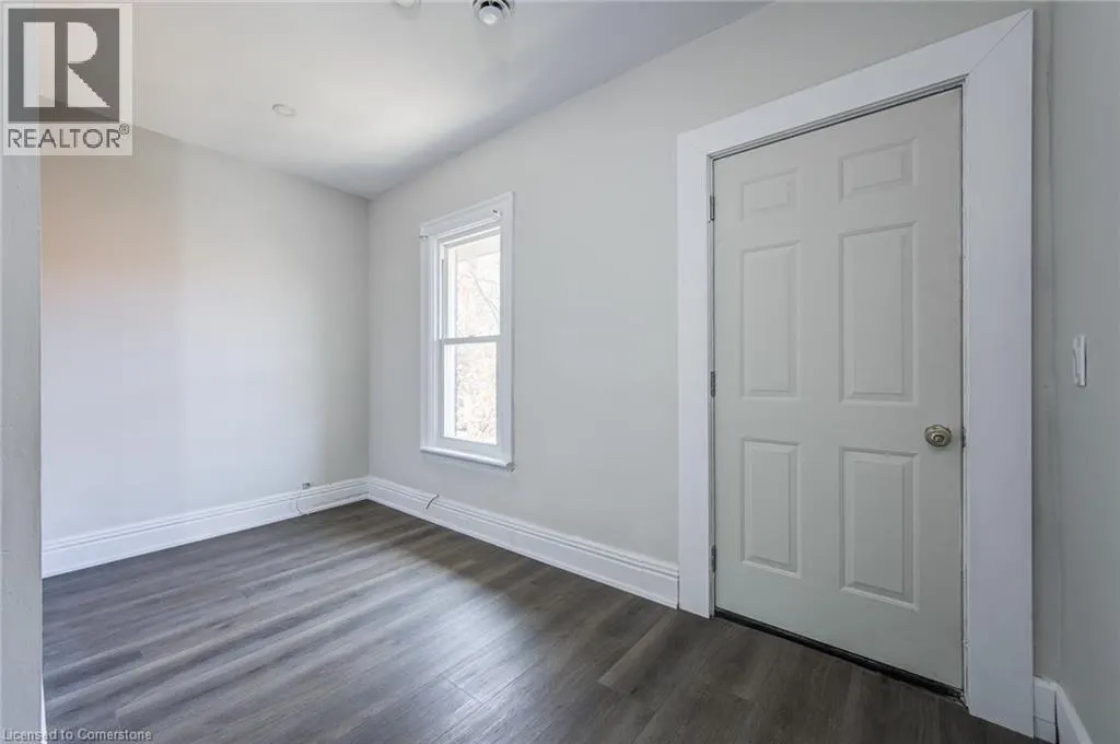 200 PARK Avenue Unit# Upper, #Upper