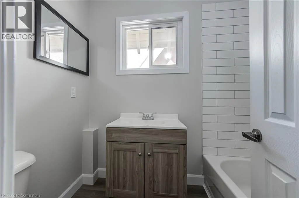200 PARK Avenue Unit# Upper, #Upper