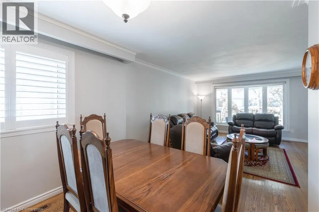 353 MELORES Drive
