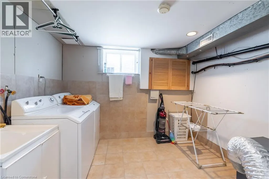 353 MELORES Drive