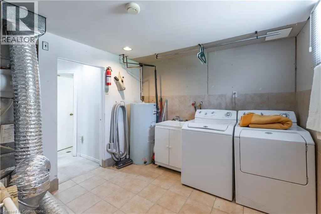 353 MELORES Drive