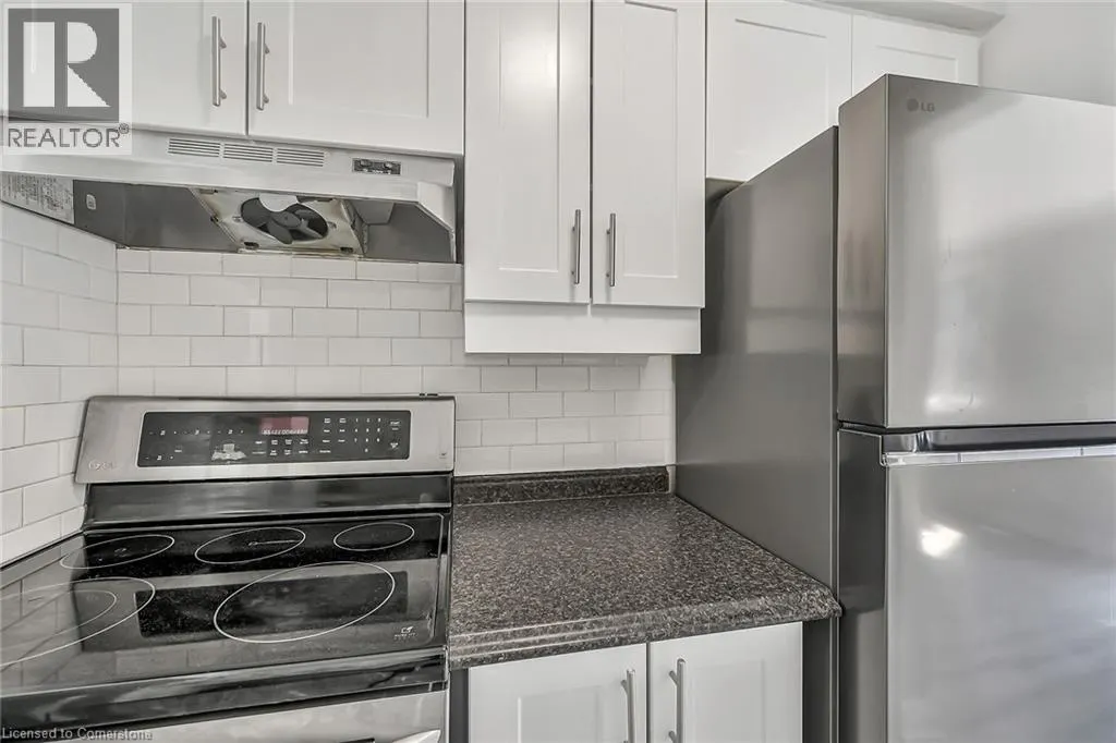 125 LIMERIDGE Road W Unit# 8, #8