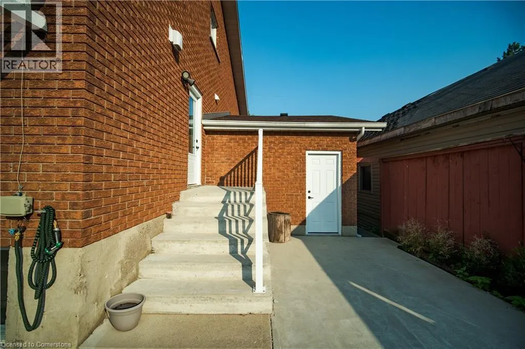 100 NORTH PARK Street