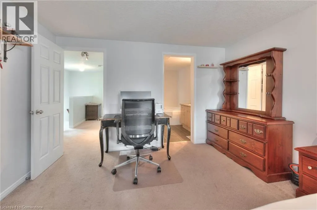 85 BANKSIDE Drive Unit# C17, #C17