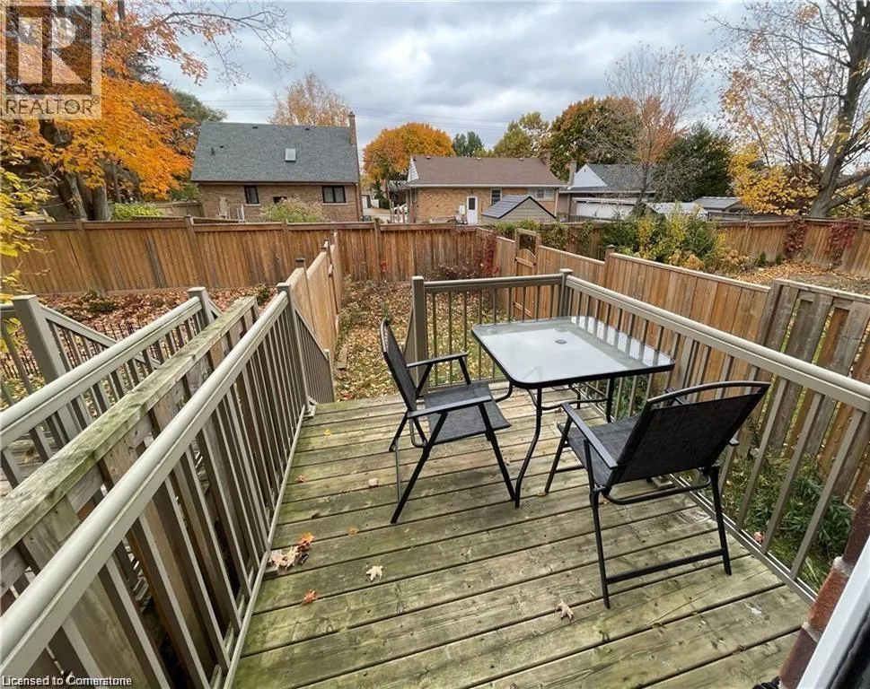 94 ROBERT PEEL Road Unit# UPPER, #UPPER
