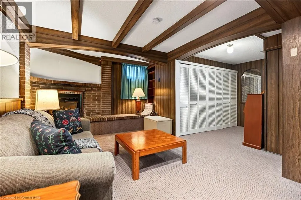 1552 KERNS Road Unit# 4, #4