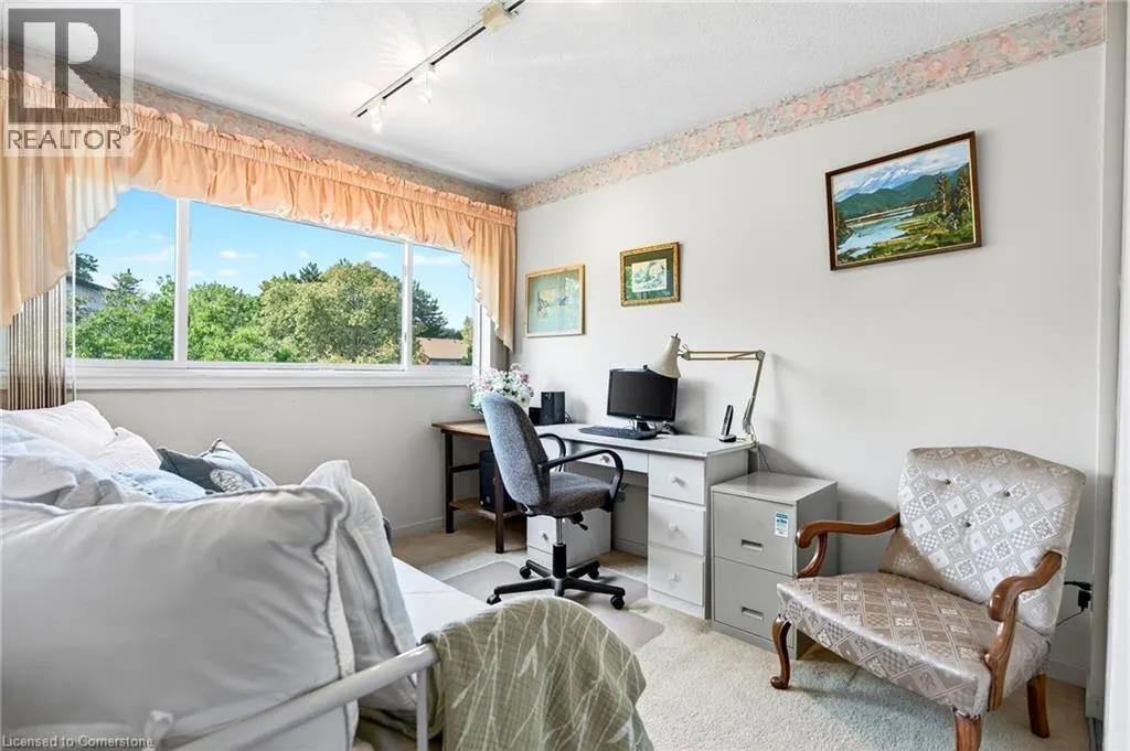 1552 KERNS Road Unit# 4, #4