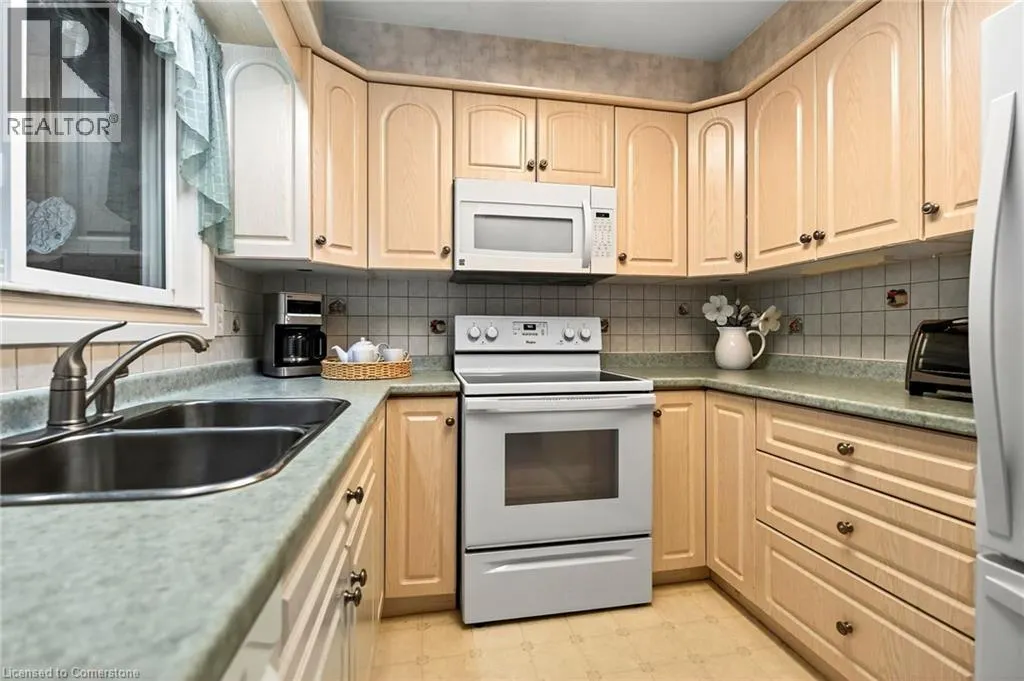 1552 KERNS Road Unit# 4, #4