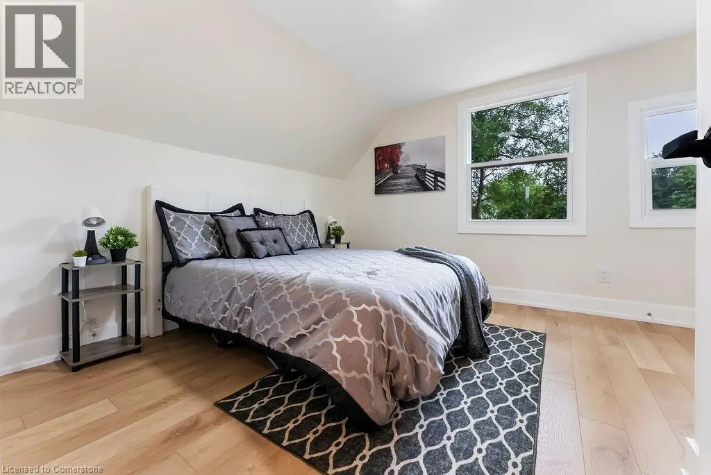 272 EAST 15TH Street