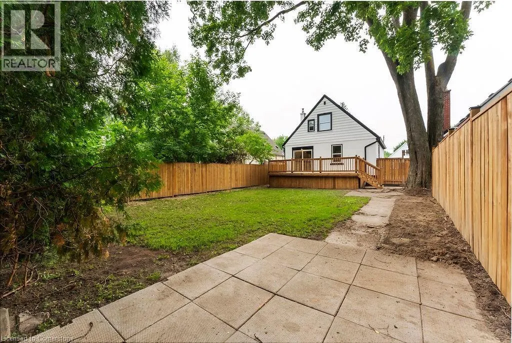 272 EAST 15TH Street