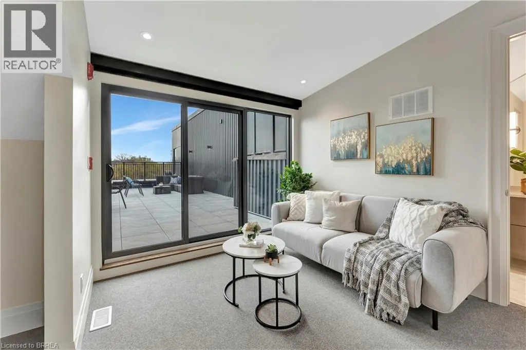7 GRAND RIVER Street N Unit# 204, #204