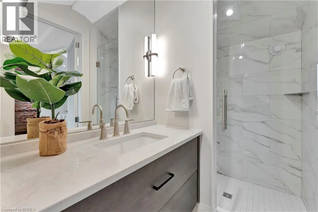 7 GRAND RIVER Street N Unit# 204, #204