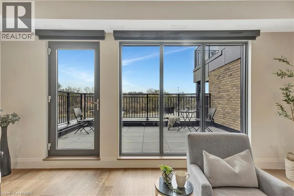 7 GRAND RIVER Street N Unit# 204, #204