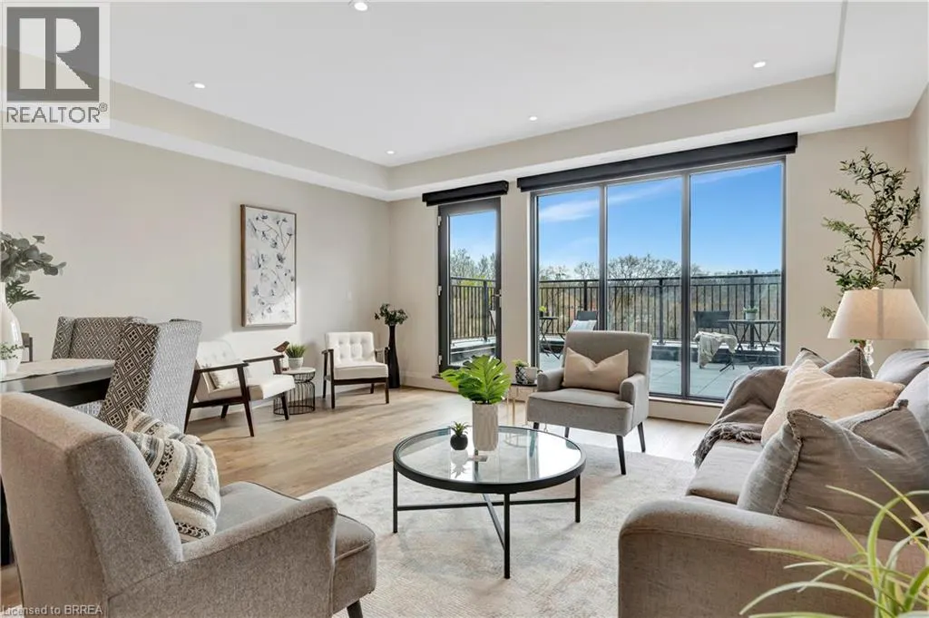 7 GRAND RIVER Street N Unit# 204, #204