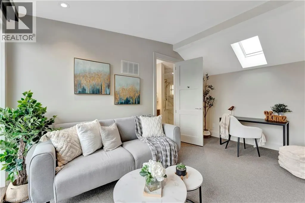 7 GRAND RIVER Street N Unit# 204, #204