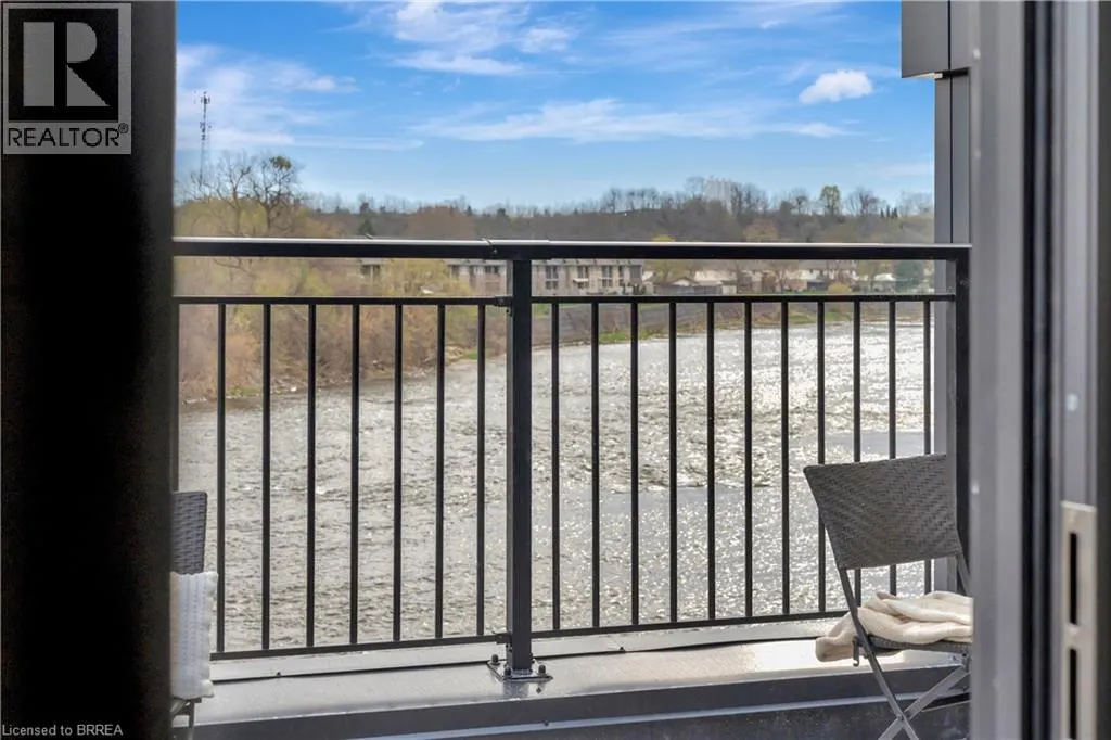 7 GRAND RIVER Street N Unit# 204, #204