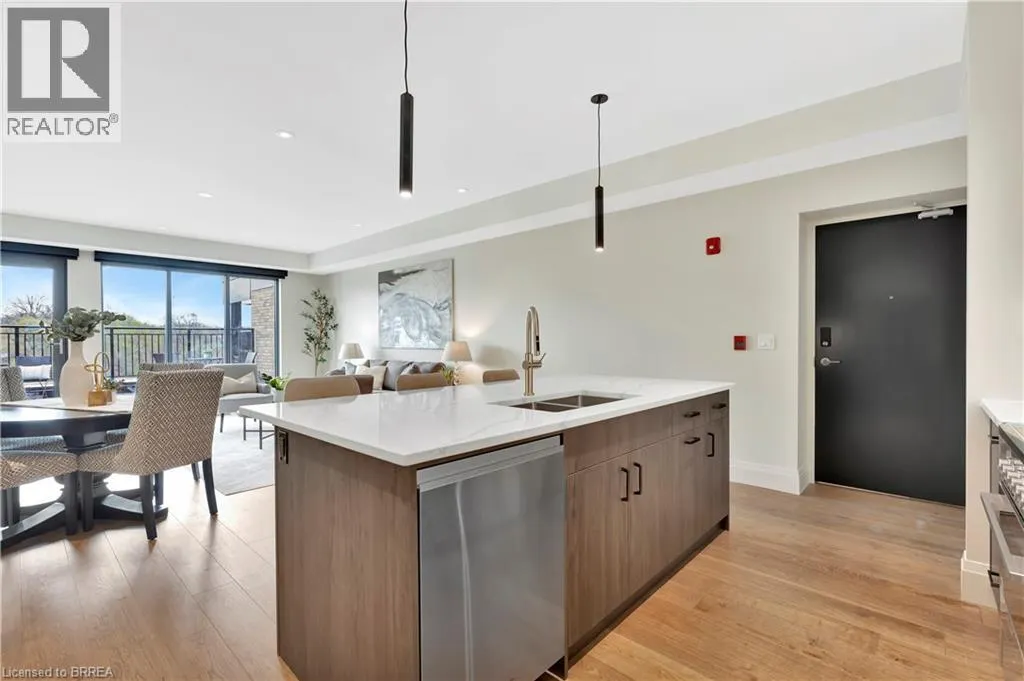 7 GRAND RIVER Street N Unit# 204, #204