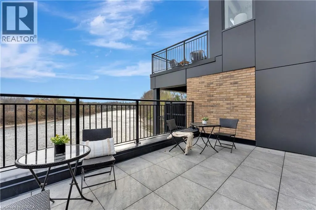 7 GRAND RIVER Street N Unit# 204, #204