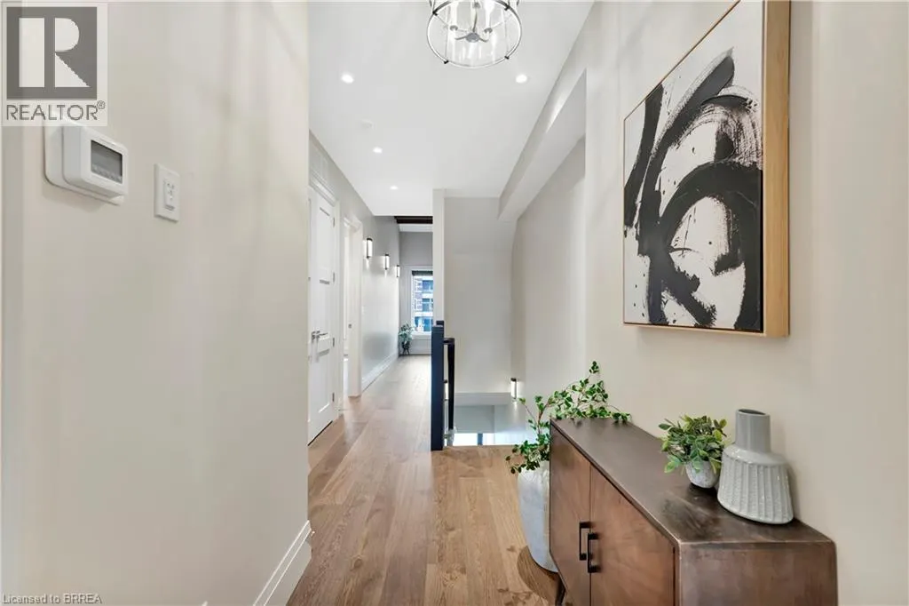 7 GRAND RIVER Street N Unit# 204, #204