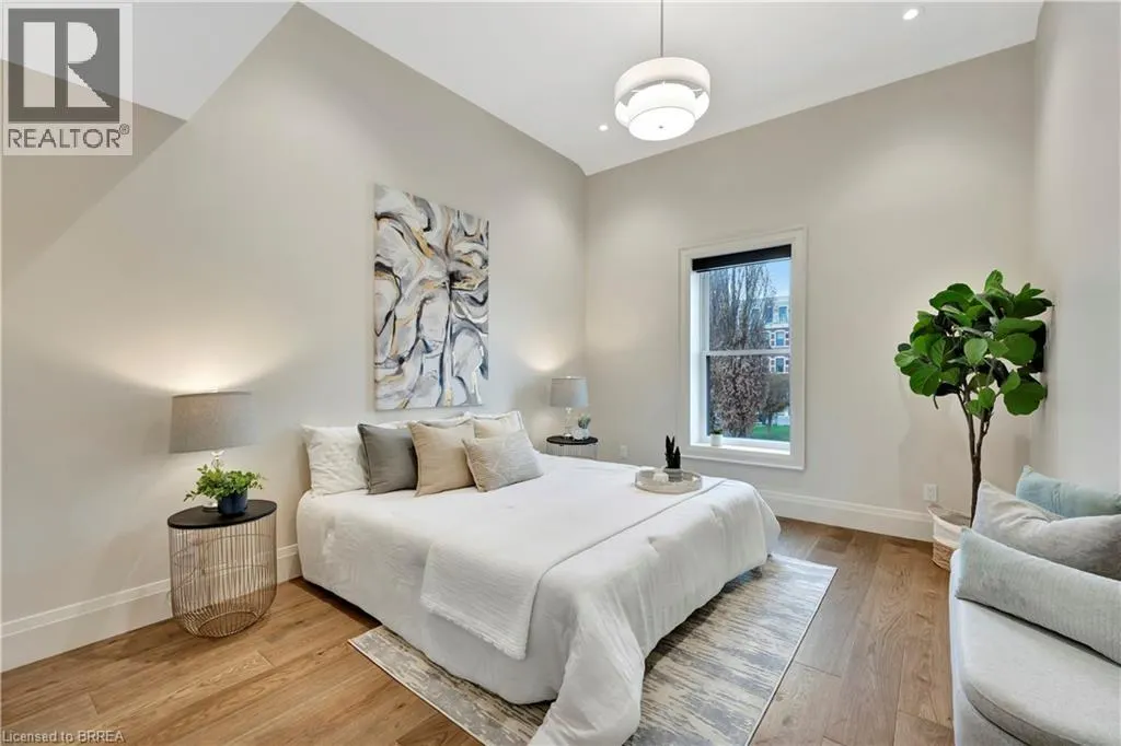 7 GRAND RIVER Street N Unit# 204, #204
