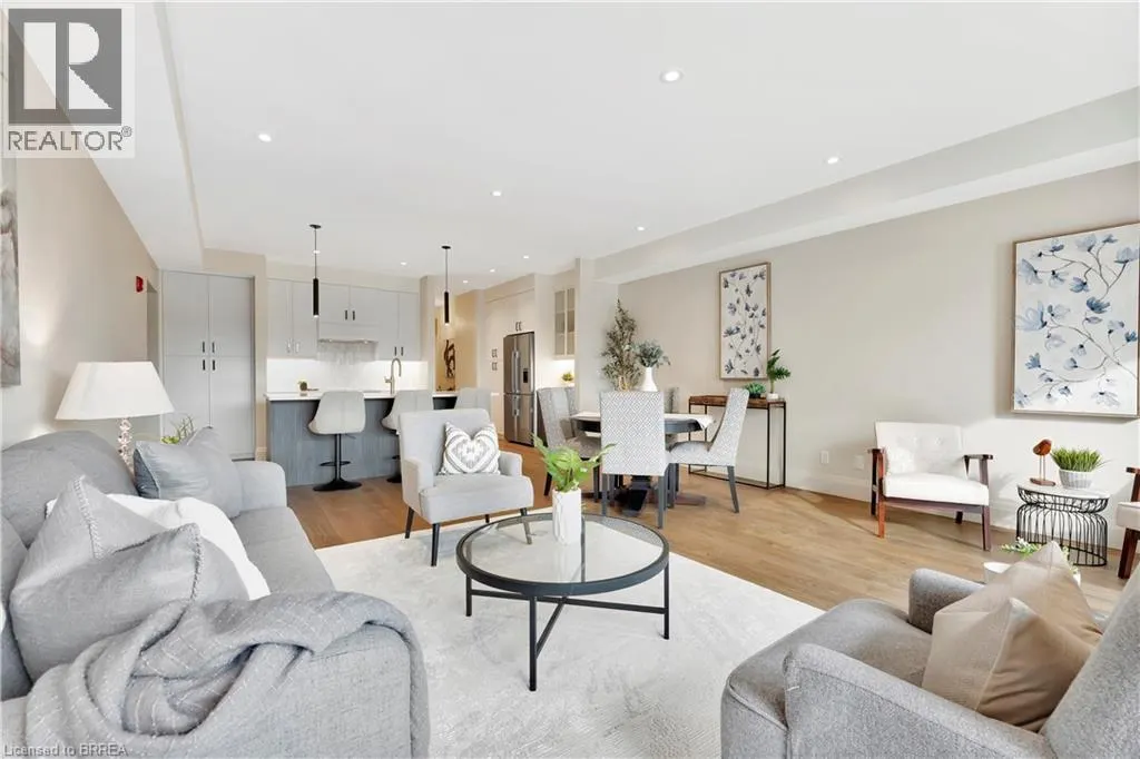 7 GRAND RIVER Street N Unit# 204, #204