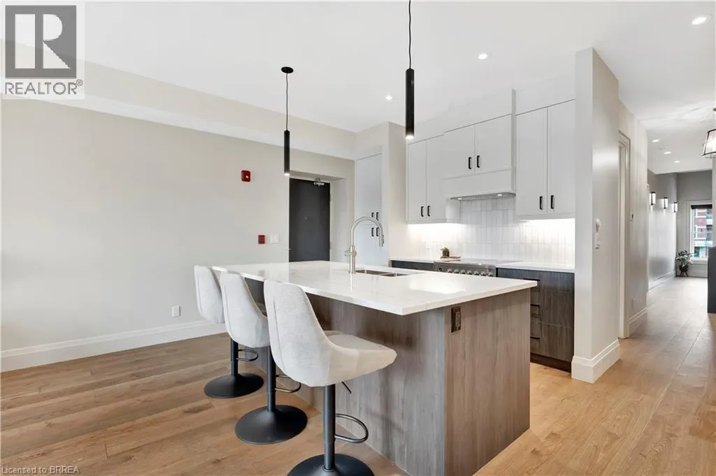 7 GRAND RIVER Street N Unit# 204, #204