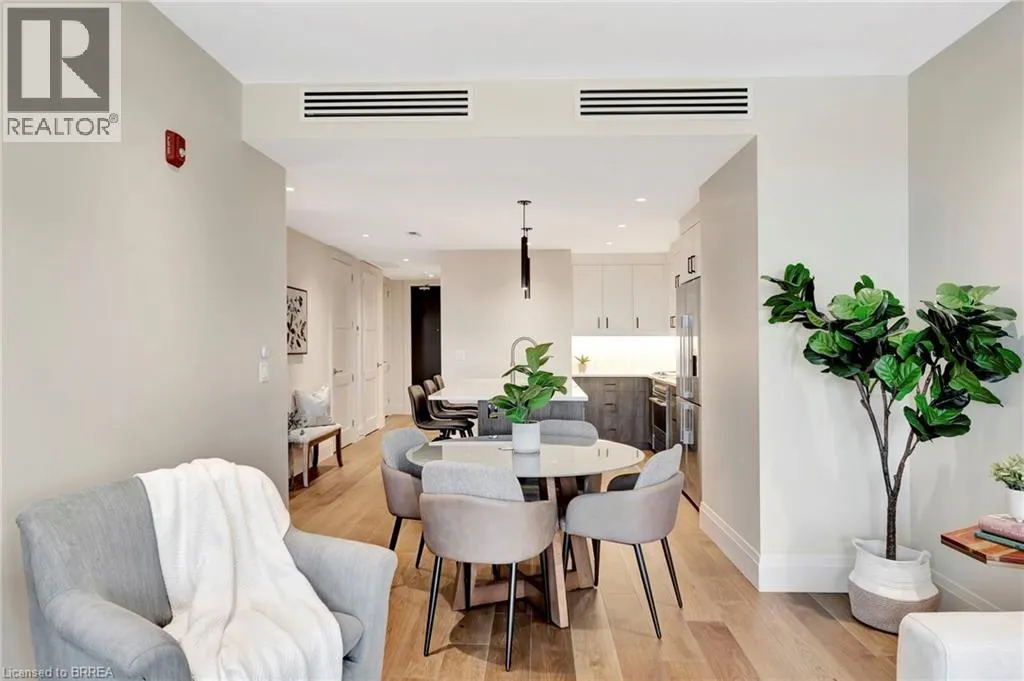 7 GRAND RIVER Street N Unit# 201, #201