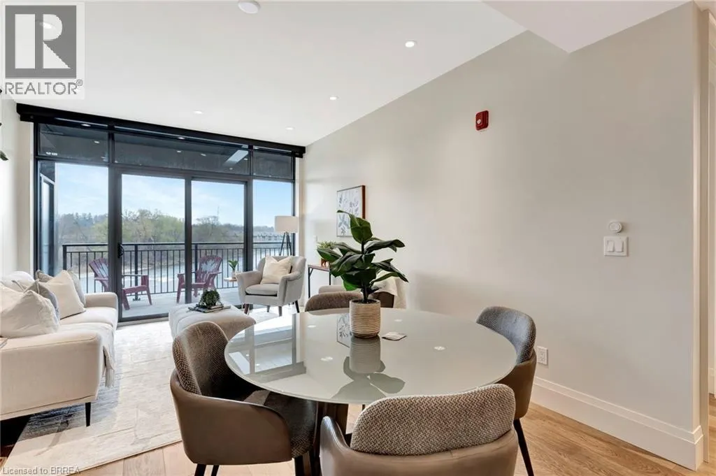 7 GRAND RIVER Street N Unit# 201, #201