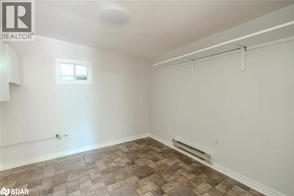 12 FLORA Court