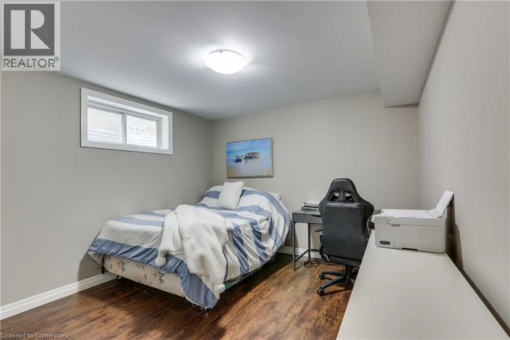 1016 ALBERNI Road
