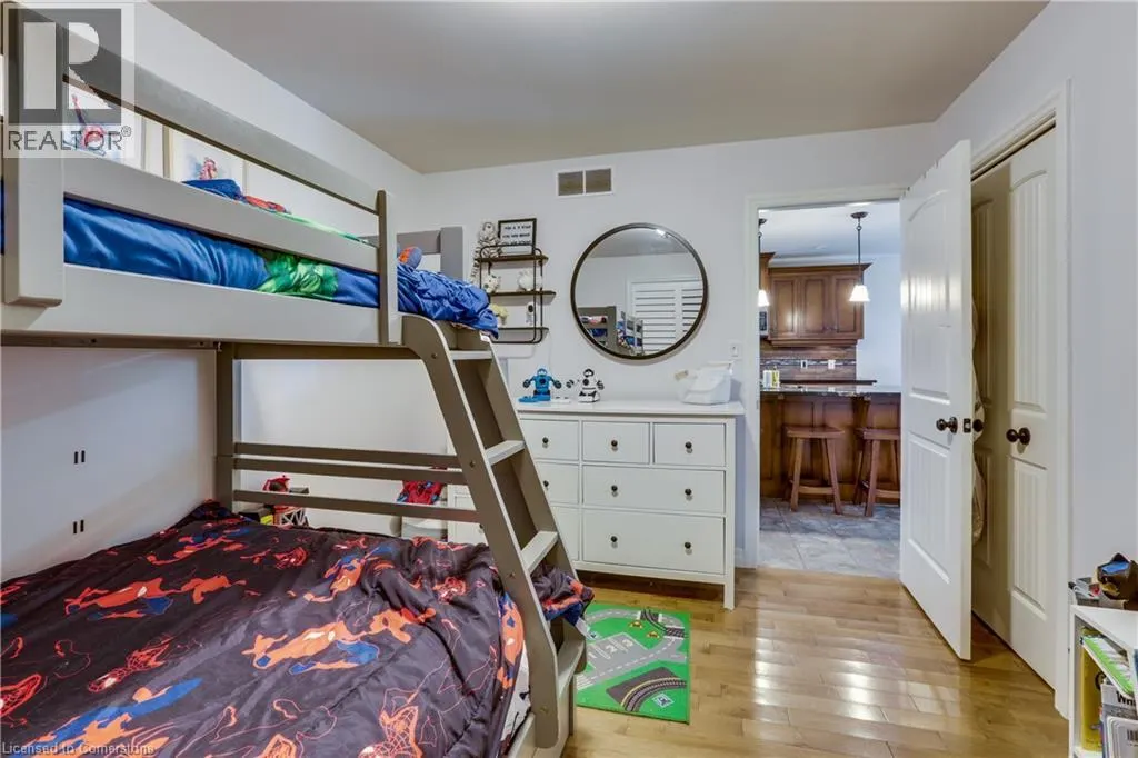 1016 ALBERNI Road