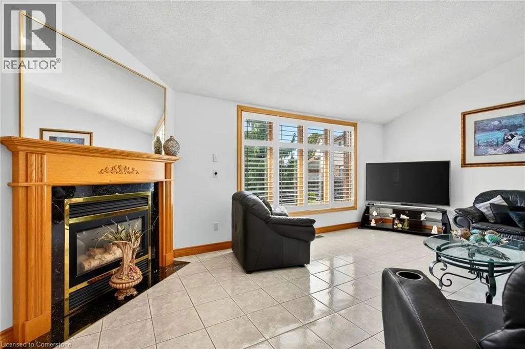 194 BUTTERFIELD Court
