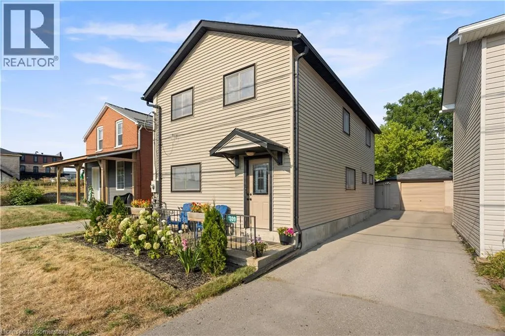 1309 SWAN Street