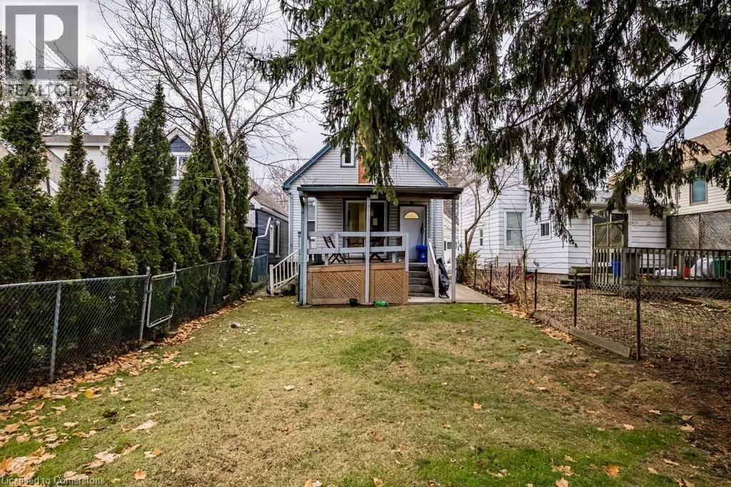 109 ROYAL Avenue