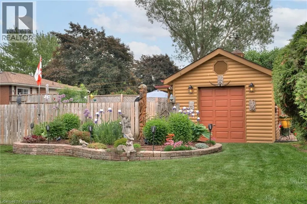 1 KINGFISHER Drive