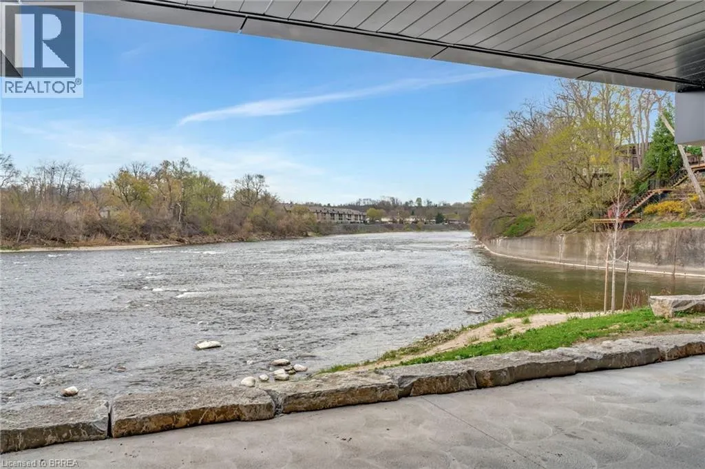 7 GRAND RIVER Street N Unit# 202, #202