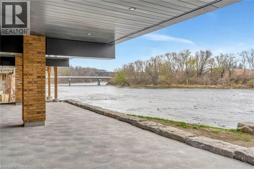 7 GRAND RIVER Street N Unit# 202, #202