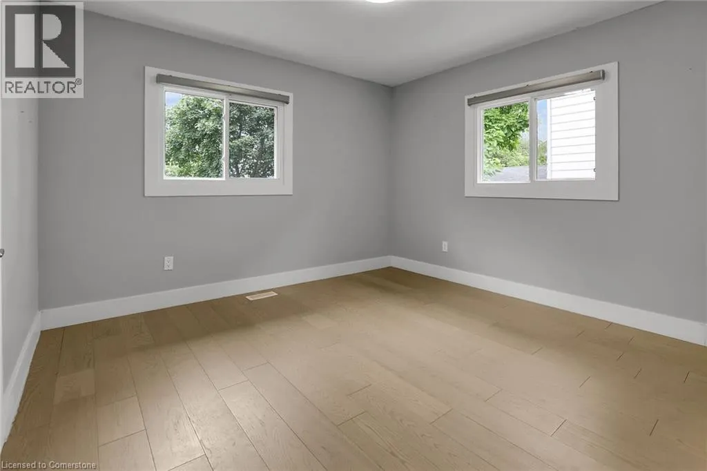 6 LINCOLN Avenue