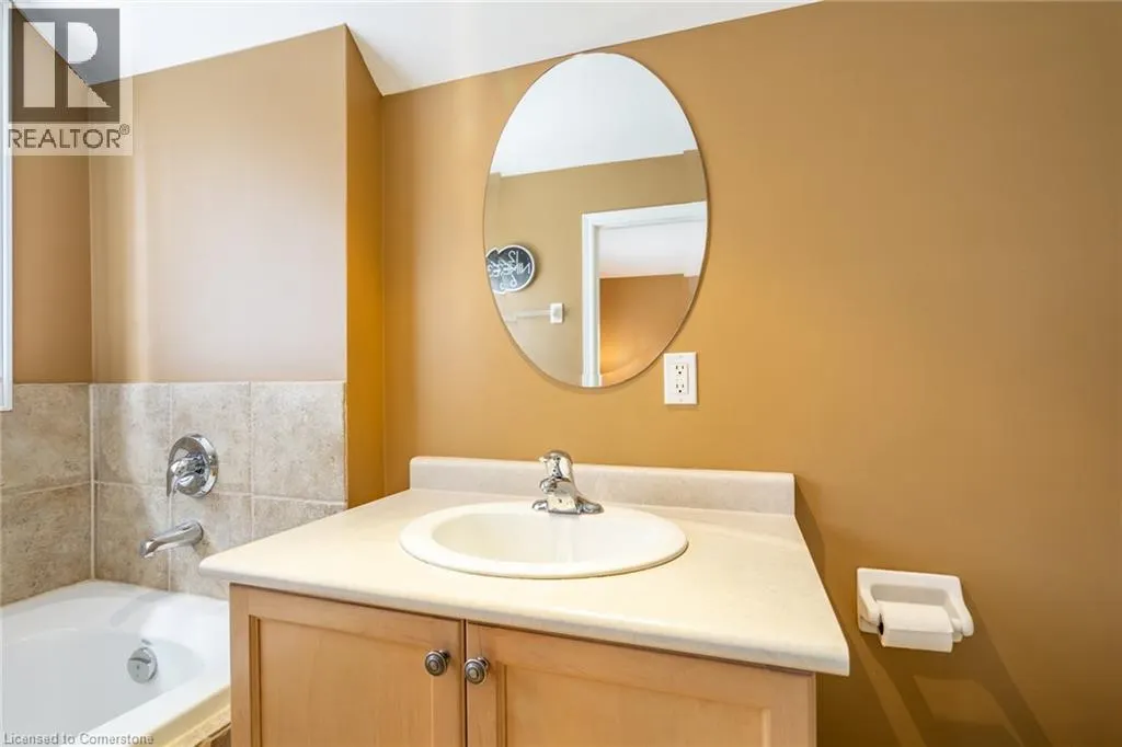 195 WILSON Street W Unit# 6, #6