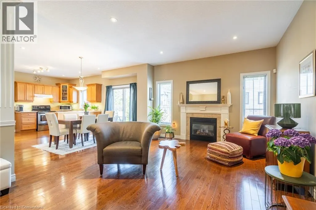 195 WILSON Street W Unit# 6, #6
