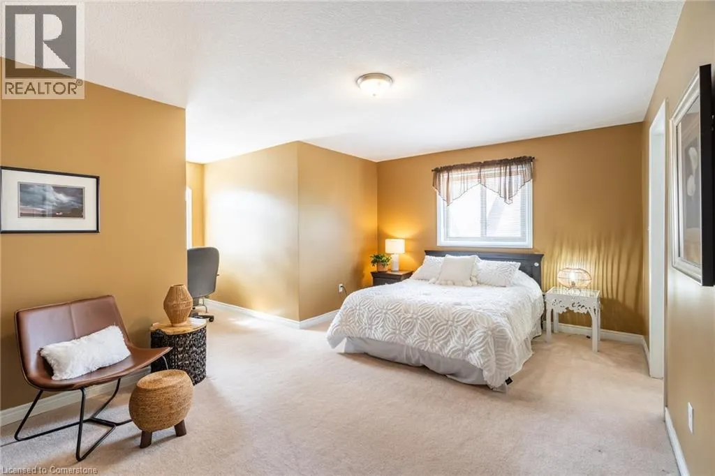 195 WILSON Street W Unit# 6, #6