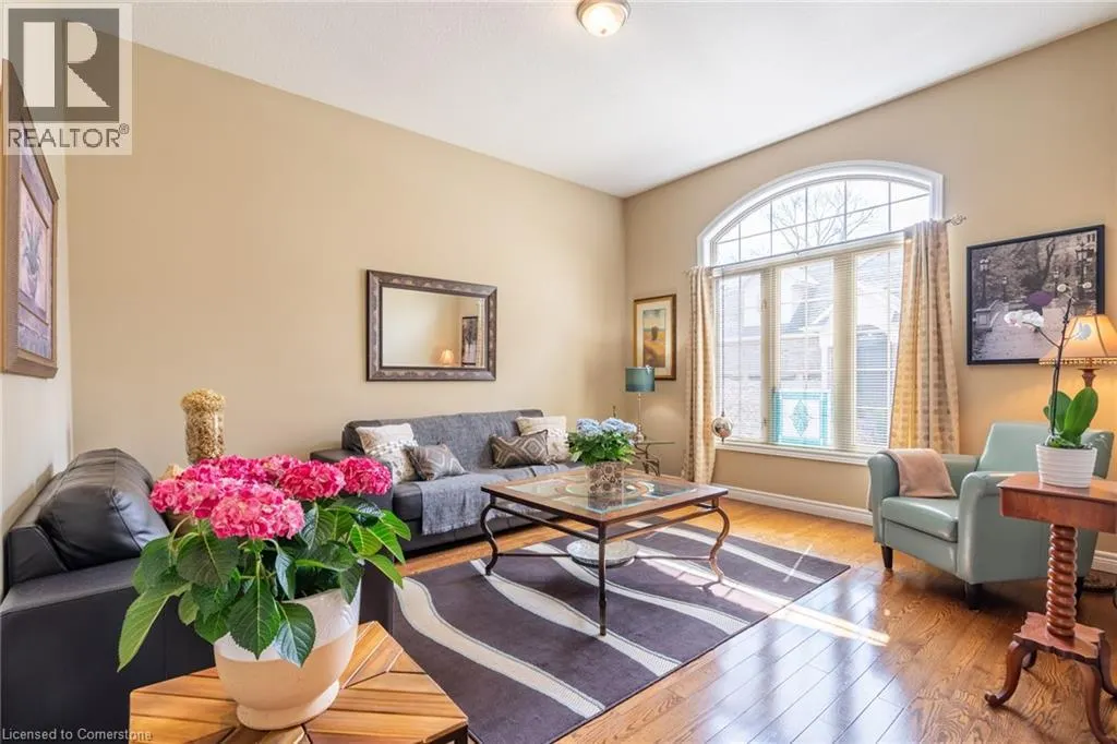 195 WILSON Street W Unit# 6, #6