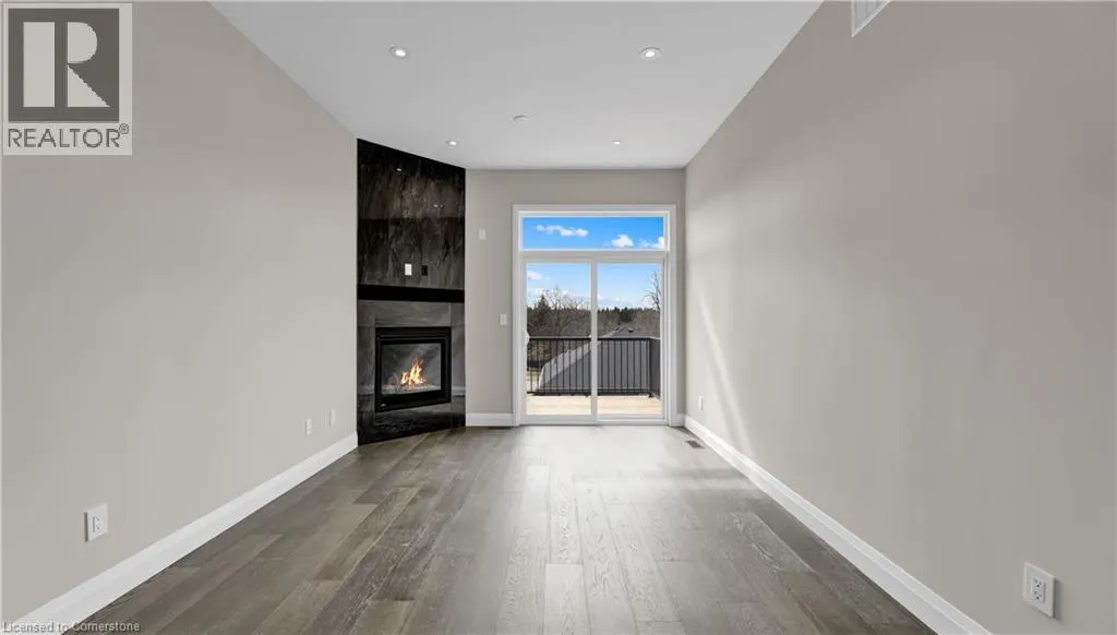 800 GARDEN COURT Crescent