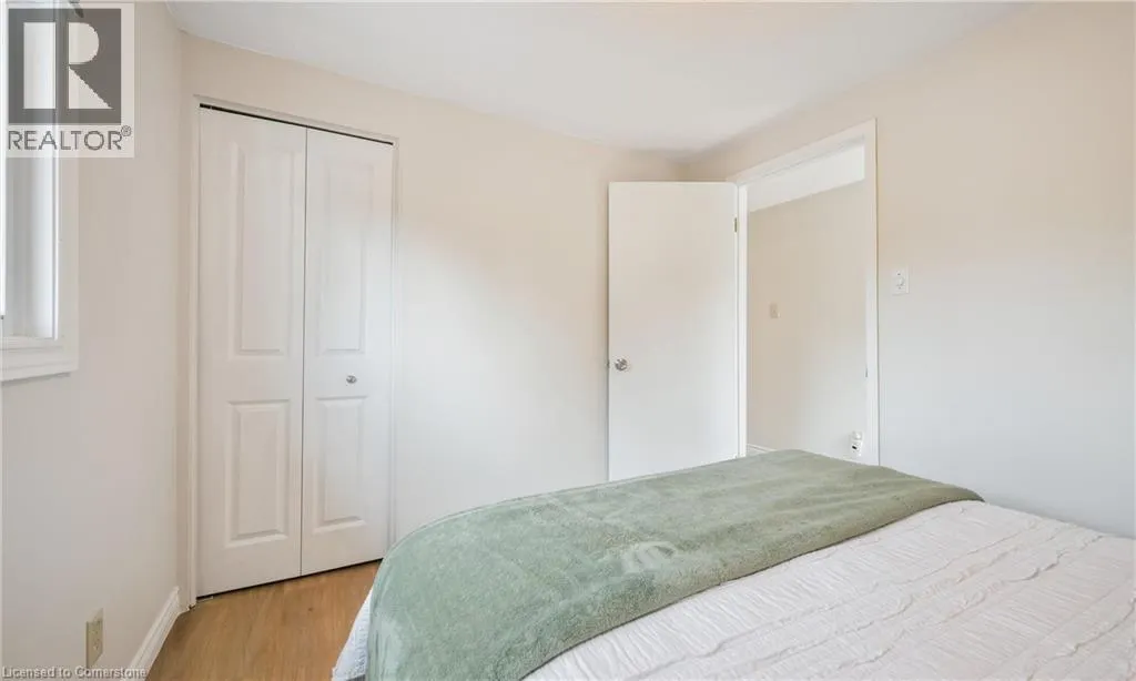136 ST JEROME Crescent