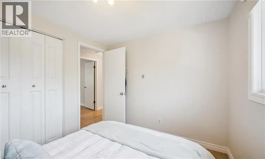 136 ST JEROME Crescent